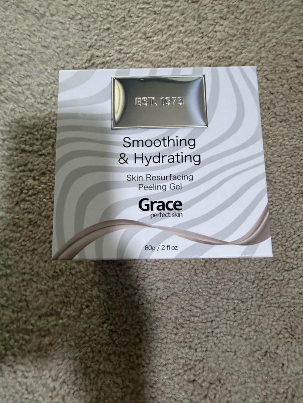 Perfect Skin Smoothing & Hydrating Peeling Gel - White & Beige Packaging